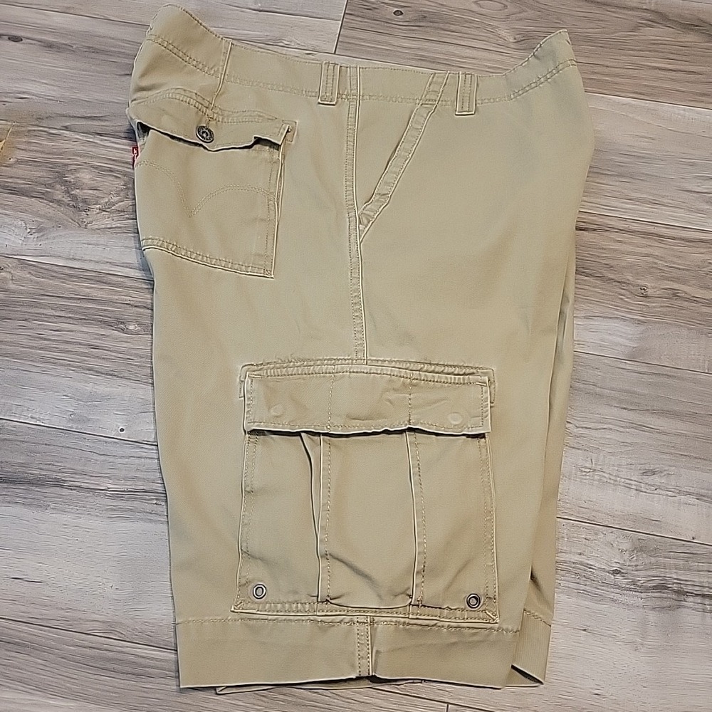 Levi's Cargo‎ Shorts Mens 42 Khaki Relaxed Baggy Flat Front 12" Inseam
